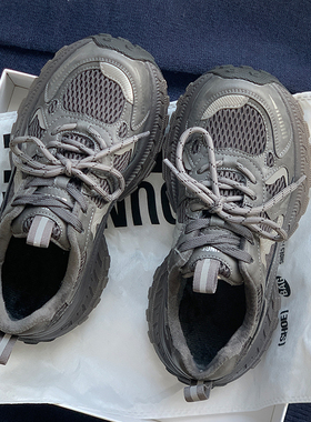 YOUNGER LURE老爹鞋2025新款今年流行爆款加绒厚底增高陪阔腿裤的