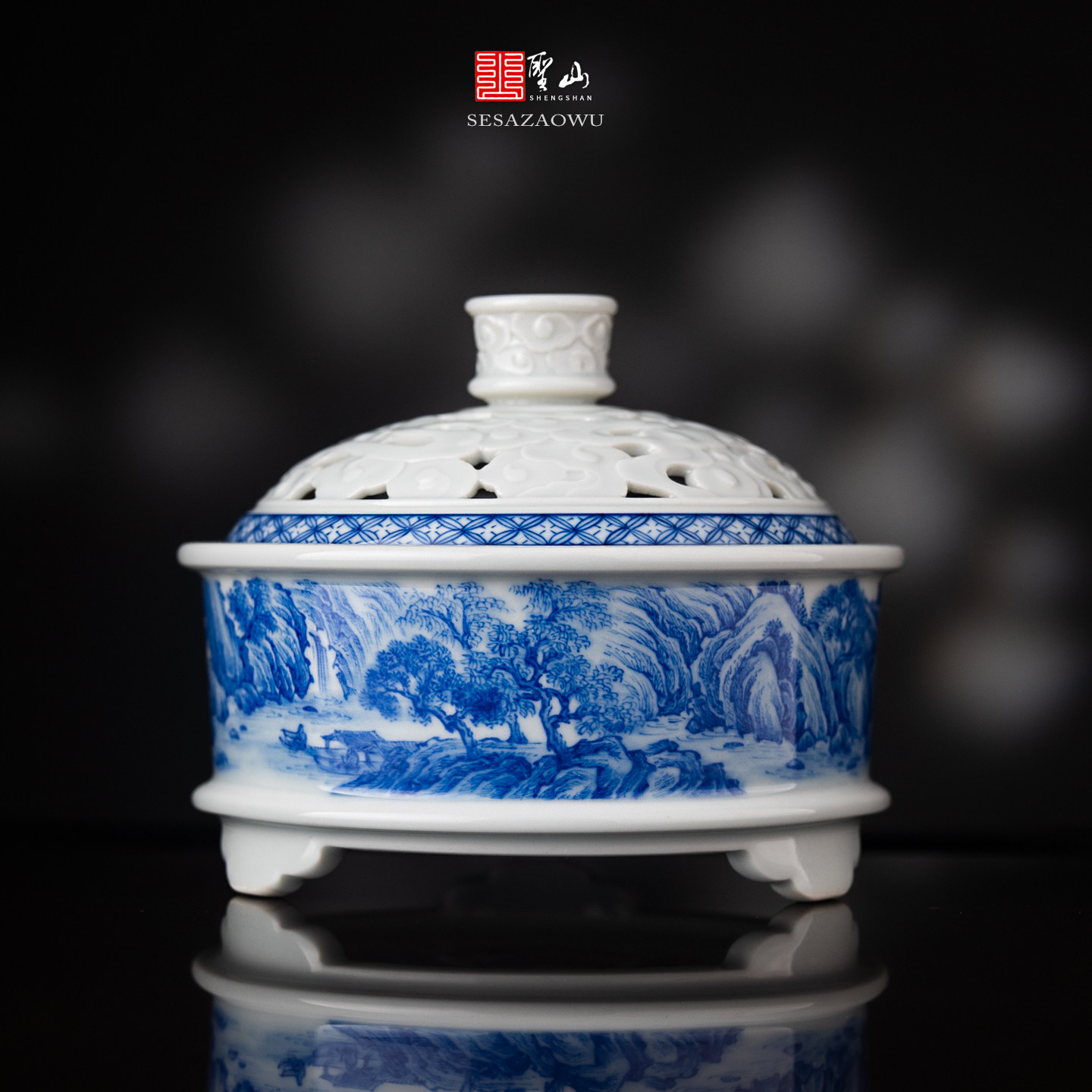 圣山景德镇手绘青花镂空《江南春景》陶瓷香炉摆件桌面香炉摆件