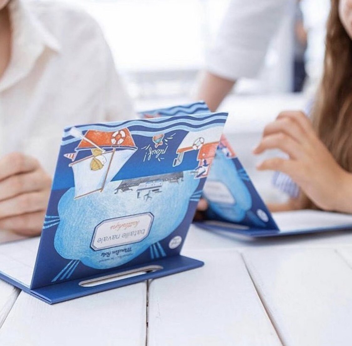 法国moulin roty趣味鱼雷战舰&益智七巧板桌面磁力拓展游戏玩具