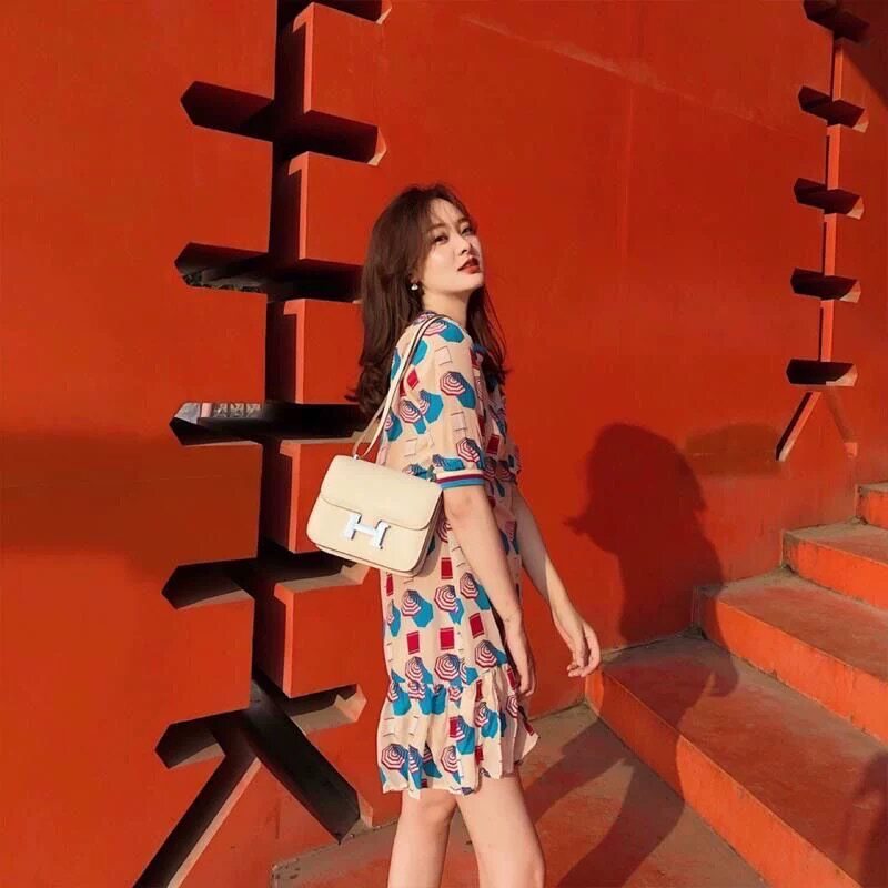 斜挎包包女2025新款小ck单肩包休闲撞色小方包香奈人气通勤豆腐包