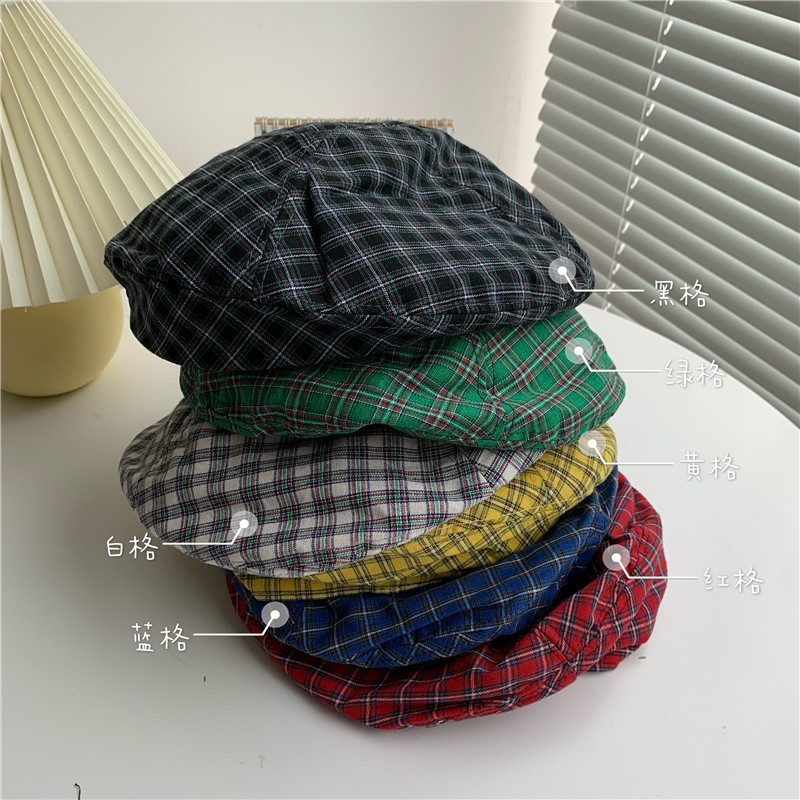 Real price Korean version autumn and winter retro Plaid beret hat all over fashion British literature and art young painter hat