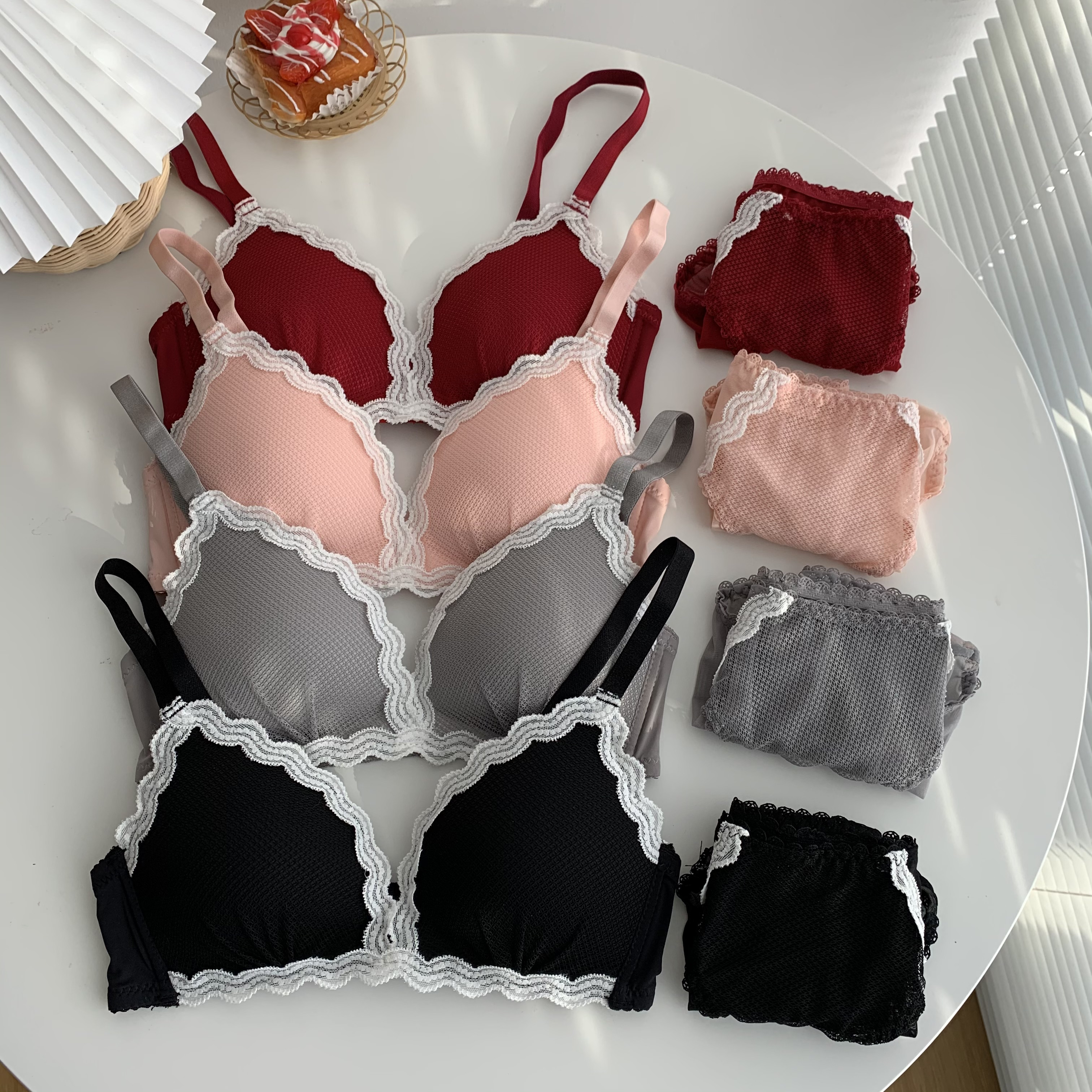 Real shot real price sexy lace underwear small chest gathered without steel ring, breast adjustment and top support bra suit