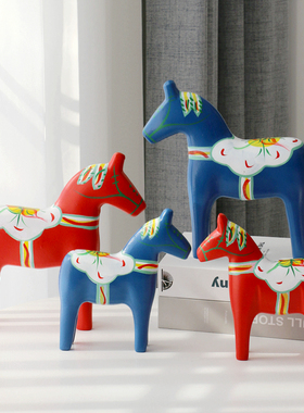 北欧创意小马摆件木质摆件工艺品