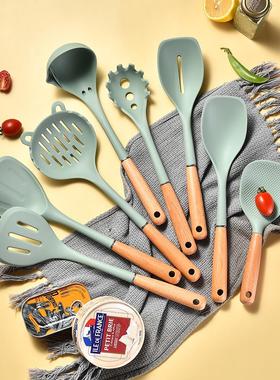 跨境木柄硅胶厨具8件套厨房烹饪厨具套装家用不粘锅硅胶铲勺