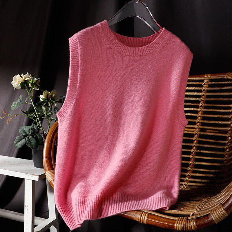 秋冬羊绒衫女圆领无袖背心100纯羊毛宽松套头马甲高级感针织坎肩