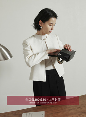 芝美日禾 领衔新季麻感提花圆领包边小香风白色短外套女春