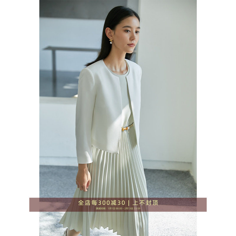 芝美日禾 极简风圆领无扣醋酸小西装女白色短款小个子外套