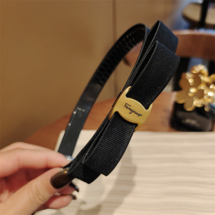 简约气质复古F家字母发箍有齿防滑头箍时尚 百搭压发圈发卡发饰品