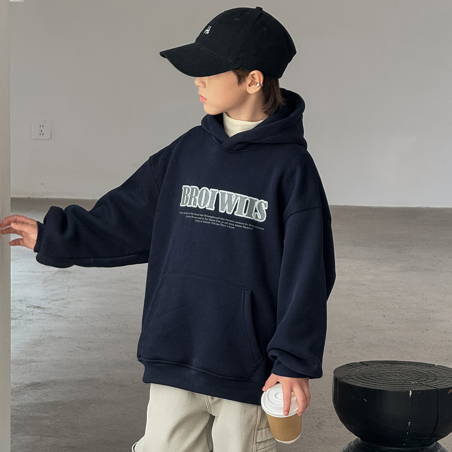 男童加绒卫衣秋冬款2025新款儿童装冬季一体加厚连帽上衣大童冬装