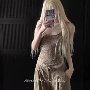 复古美式辣妹风豹纹吊带背心女夏新款外穿修身短款无袖上衣设计感
