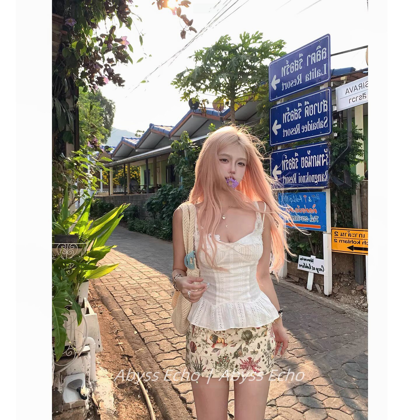 法式甜美风白色蕾丝上衣新款修身内搭抹胸纯欲少女风吊带背心女