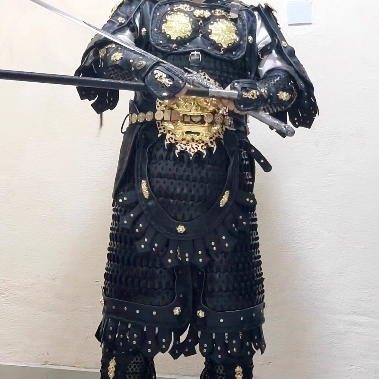 古代甲胄扎甲 头层牛皮真皮真人盔甲汉服搭配cosplay可穿服装定制