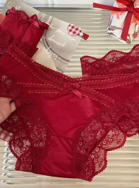 浪漫绯色~新款法式女士红色蕾丝内裤性感纯欲镂空低腰少女三角裤