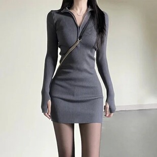 针织长袖连衣裙子早秋季穿搭2025年新款女装辣妹修身后妈裙包臀裙