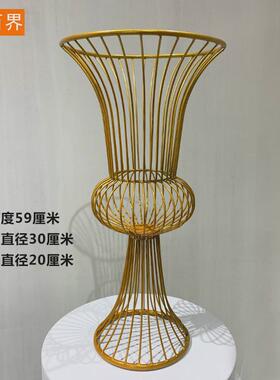 百界工厂铁艺道具热卖外贸款婚礼道具烛台型花器路引桌花白色花架
