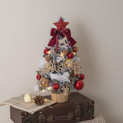 新款圣诞树产品带灯发光圣诞节装饰用品桌面摆件christmas迷你树