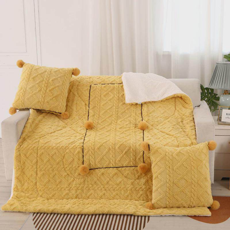 新款午睡靠垫加厚款抱枕被子两用塔芙绒绿多功能二合一秋冬空调被