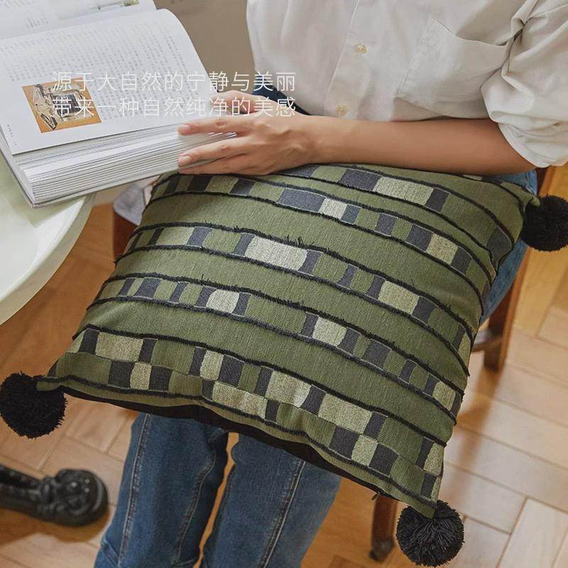 现代绿色客厅沙发抱枕高端轻奢样板间靠枕风卧室飘窗垫床头靠背垫,居家布艺,靠垫/抱枕,淘宝优惠券,粉丝福利购,淘宝优惠卷