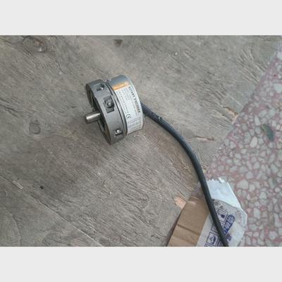 议价施耐德触摸屏HMISTM6B HMISTM64 ,已测试,功