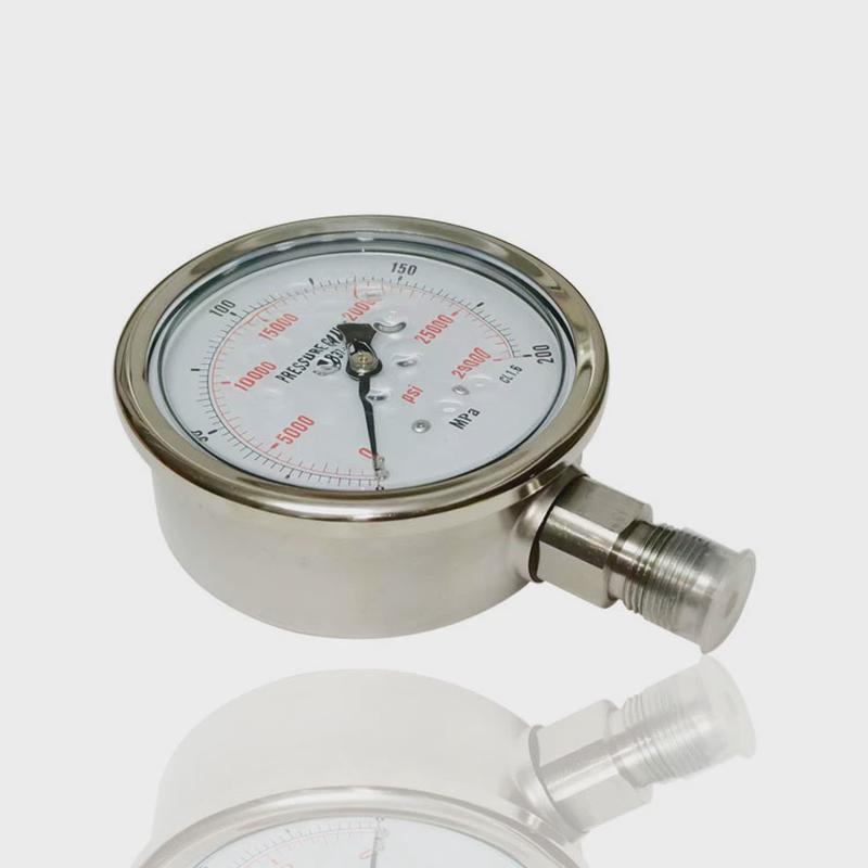 热销供超高压全钢耐震充油压力表不锈钢径向液压立装YN100BF200MP