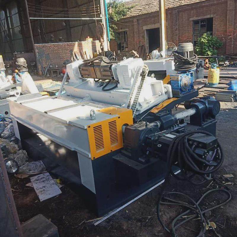 木材颗粒机树根树墩旋切机粉碎机树皮木屑制粒机