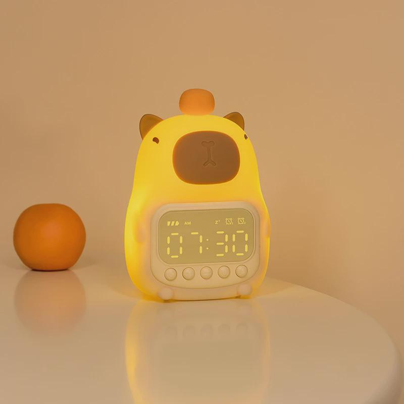 动物款卡皮巴拉硅胶闹钟小夜灯可充电调光水豚鼠拍拍灯爆ledl