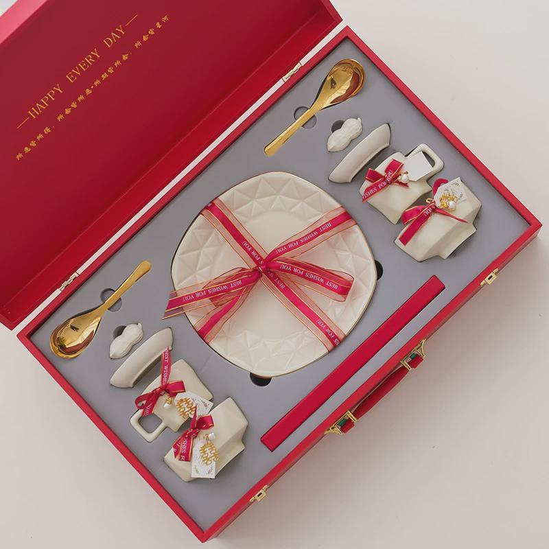 乔迁新居订婚结婚红色碗碟餐具套装新人送家用盘子碗筷组合装礼品