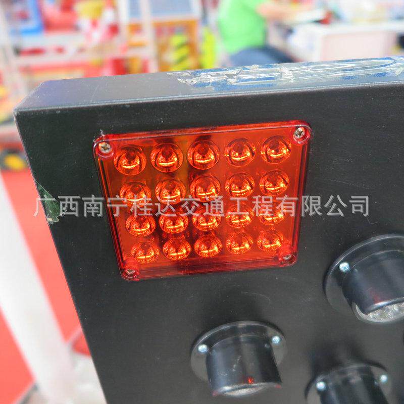 双向太阳能肩灯导标led导向牌诱施工导向牌公路导向灯道路交通