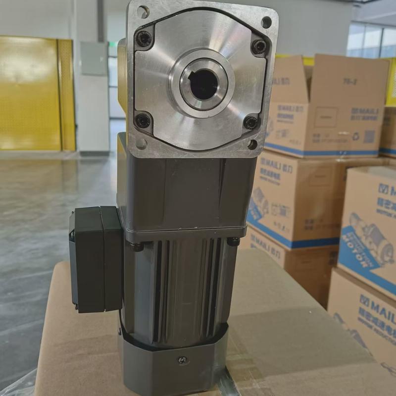 直角供应小型电机120w厂家减速机中空齿轮箱交流电机5rk120gu-cft