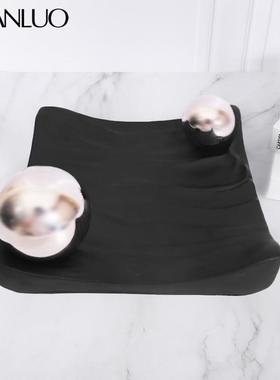 现代简约轻奢黑色银色金属球装饰托盘收纳酒店软装几何样板间摆件