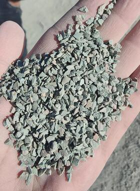 厂家供应沸石颗粒水处理专用绿色沸石天然斜发沸石湿地回填规格全