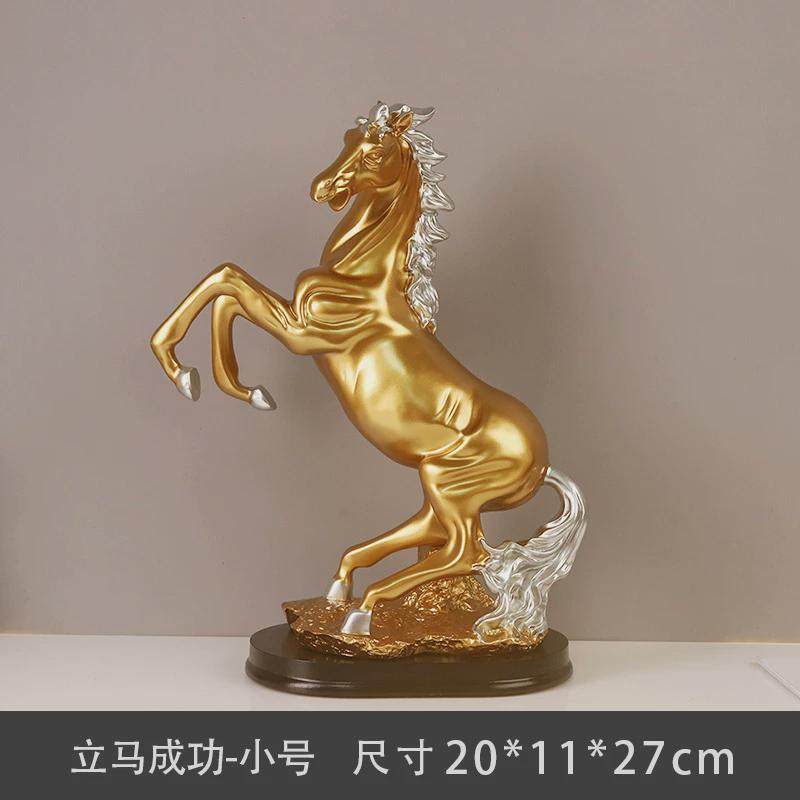 现代简约金色立马成功摆件办公室客厅酒柜家居装饰品树脂工艺品,家居饰品,装饰摆件,淘宝优惠券,粉丝福利购,淘宝优惠卷