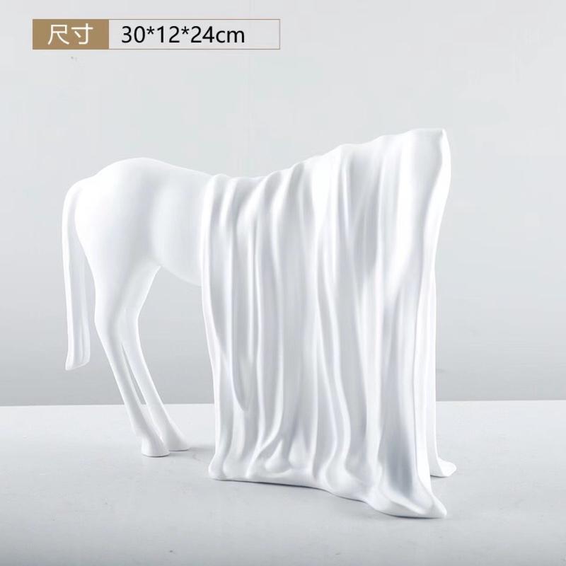 马摆件工艺品现代黑白抽象树脂客厅玄关设计师装饰品摆件创意设计