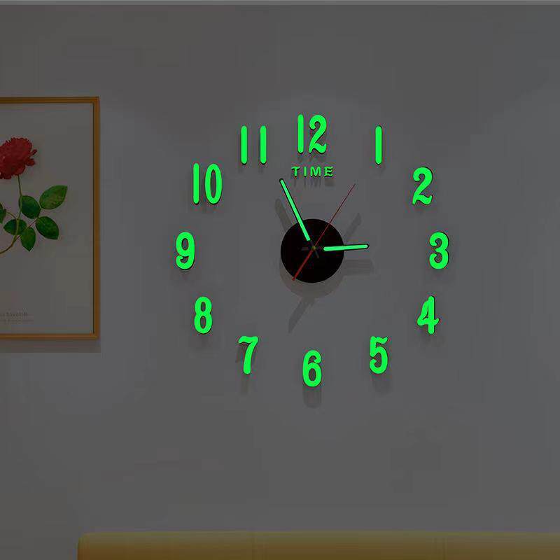 挂钟家用客厅diy免打孔装饰夜光钟表时尚简约挂墙钟静音创包邮