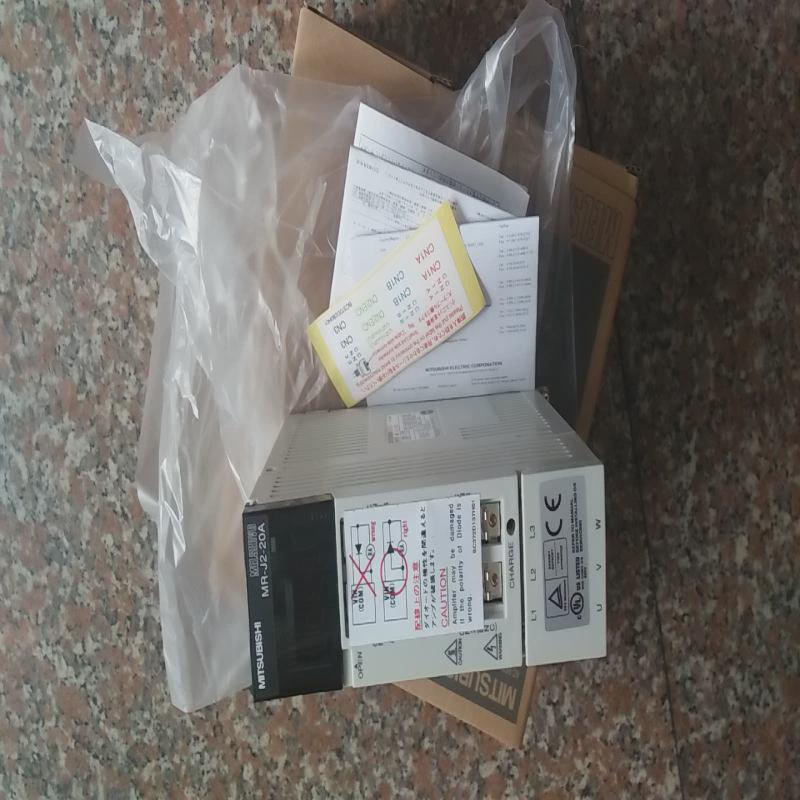 议价伺服驱动器 MR-J2-20A