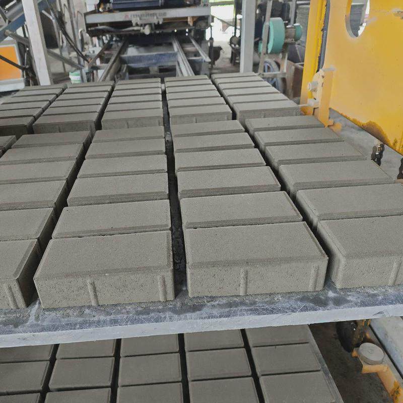 pc仿石透水砖荷兰广场透水砖面包砖人行道盲道市政工程水泥渗水砖,基础建材,微水泥,淘宝优惠券,粉丝福利购,淘宝优惠卷