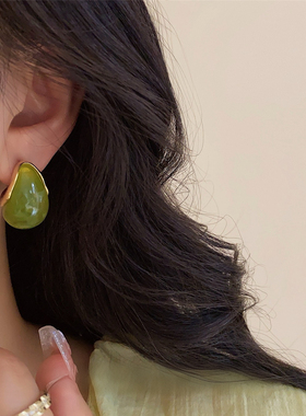 法式复古绿色树脂耳钉女轻奢高级感名媛风耳环小众时尚百搭耳饰女