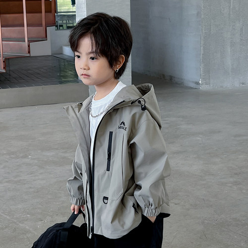 春秋款儿童连帽冲锋衣米修叻