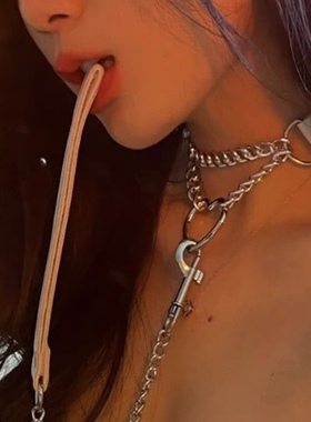 爱心牵引绳子项圈情侣调女链子颈带字母性感狗链锁骨链choker链条