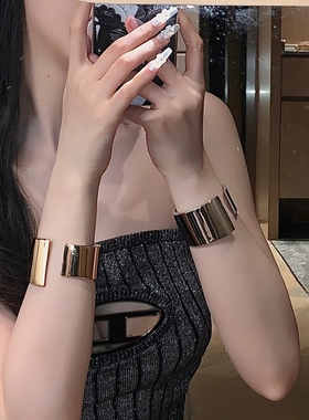 小众设计感不对称金属宽边开口手镯女ins冷淡风网红手环高级臂环
