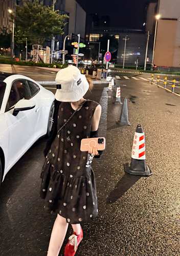 碳棕晕染波点 莱赛尔亚麻 宽松无袖背心式连衣裙 有口袋