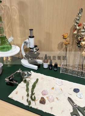 玻璃装饰摆件简约现代书房