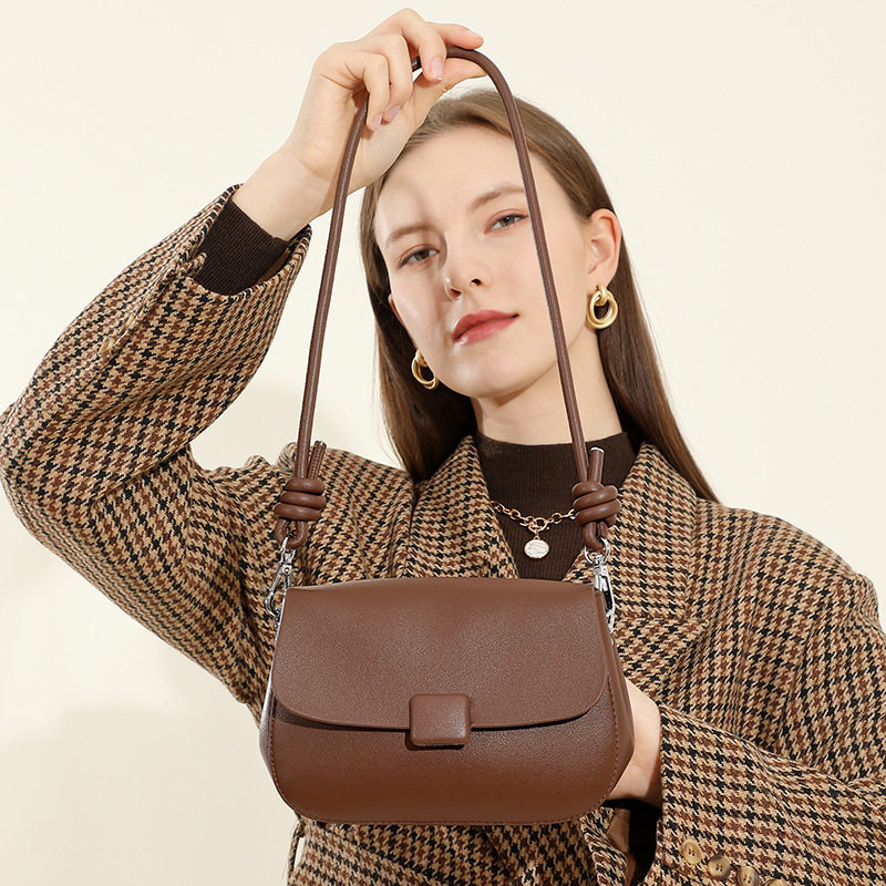 森系复古软皮单肩斜挎包女款轻便