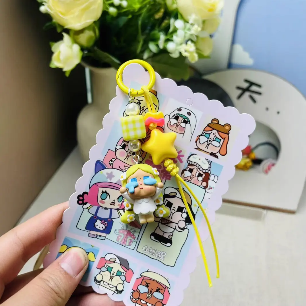 哭娃crybaby金发女孩儿萌粒改娃 可打孔做钥匙扣手机链可爱潮玩