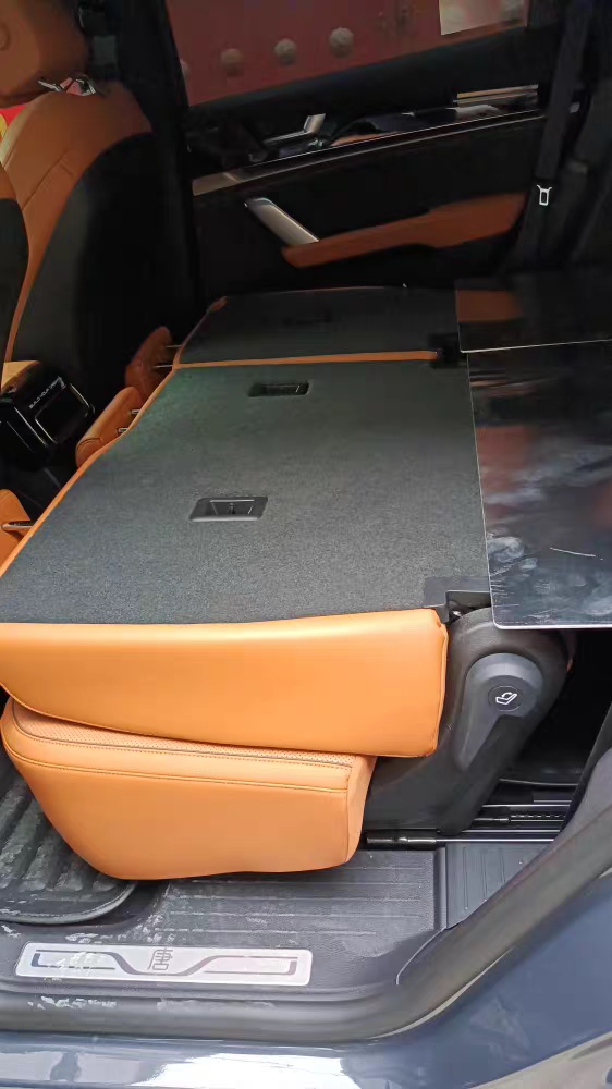 比亚迪唐后排座椅改平 唐dmp二排座椅改纯平 唐dmi座椅改床车