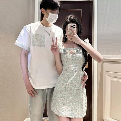 法式情侣装高级感一裙一衣2025新款碎花小飞袖方领连衣裙收腰显瘦