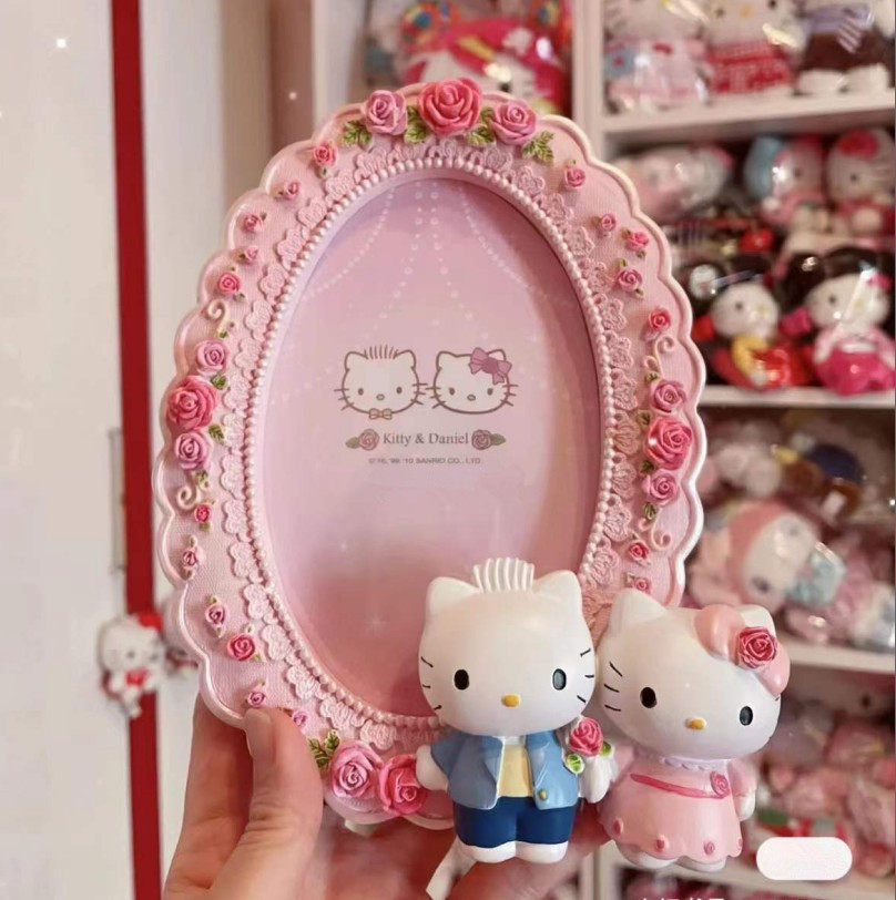 外贸孤品 三丽鸥KT猫Kitty 树脂玫瑰相框结婚喜庆礼物工艺品摆件