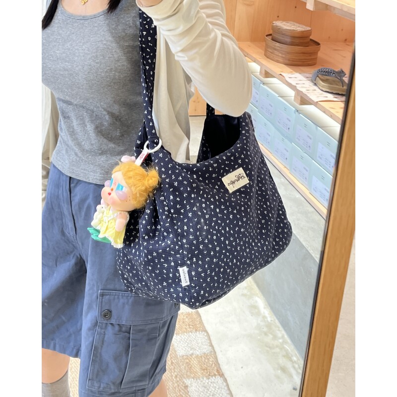 藏蓝小花大容量通勤托特包