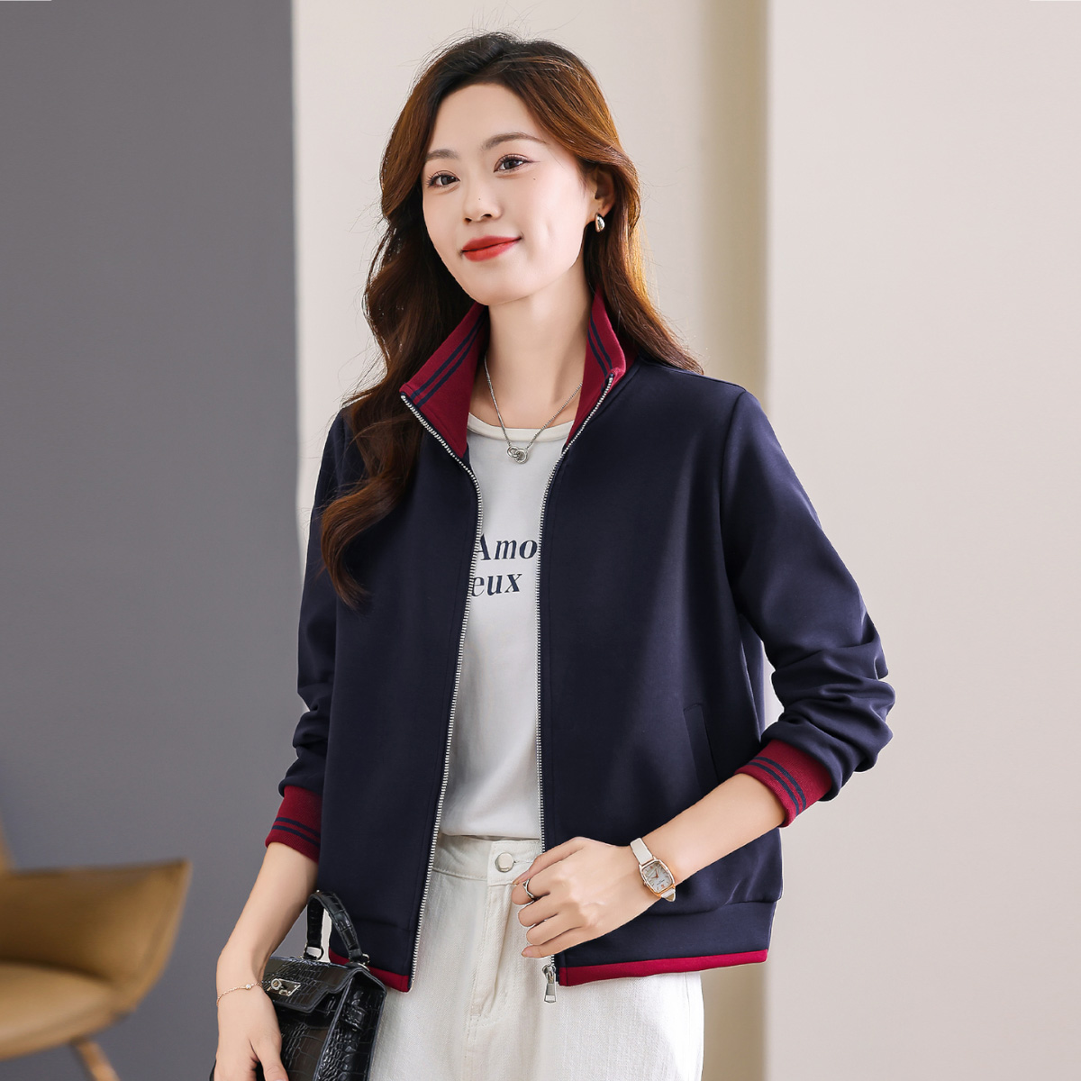 撞色翻领外套2025新款