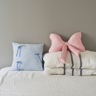 宿舍学生腰靠 客厅沙发靠枕靠背样板房 莫语 原创设计蝴蝶结抱枕